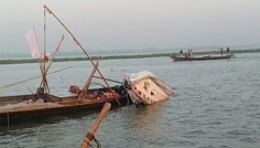 ধাওয়া করতে গিয়ে নৌ-পুলিশের স্পিডবোট ডুবি, নিখোঁজ শটগান