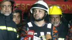 পুরোপুরি নিয়ন্ত্রণে আসেনি চকবাজারের আগুন