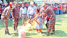 দিনাজপুরে র‍্যালি, মহড়া ও আলোচনায় দুর্যোগ প্রশমন দিবস পালন