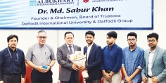 শিক্ষার্থীদের সঙ্গে মতবিনিময় করলেন ডিআইইউ চেয়ারম্যান  ড. মো. সবুর খান 