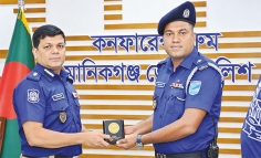 মানিকগঞ্জে অষ্টমবার পুরস্কৃত এটিএসআই শাহাদাত  