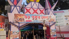 সাতক্ষীরার গুড়পুকুরের মেলায় কোটি টাকার বাণিজ্য, পৌরসভার আয় শূন্য