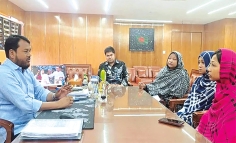 প্রধানমন্ত্রীর নির্দেশে কারাবন্দি বিএনপি নেতার পরিবারের পাশে রাসিক প্রশাসক  