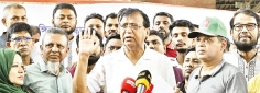 রাস্তা-ফুটপাতে দোকান বসালেই মামলা, মালামাল ক্রোক  