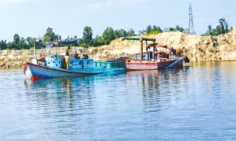 ফুলজোড় নদীতে অবৈধ বালু উত্তোলন থামছে না  