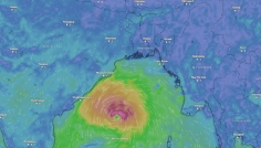 সাগরে আরও শক্তি অর্জন করছে ঘূর্ণিঝড় ‘অর্ণব’