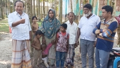 কুড়িগ্রামে অভাবের তাড়নায় শিশুকে বাসস্ট্যান্ডে রেখে গেলেন বাবা-মা