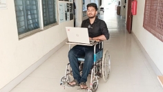 নাকের ইশারায় চলবে হুইলচেয়ার, উদ্ভাবন কুবি শিক্ষার্থীর