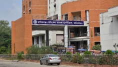 মানিকগঞ্জে চিকিৎসকের বিরুদ্ধে ডিউটি ফাঁকি দিয়ে সিজার করার অভিযোগ
