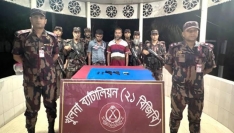যশোরের পাচঁভুলোট সীমান্ত থেকে অস্ত্রসহ আটক ২