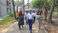 সাঁথিয়ায় সরকারি উন্নয়ন প্রকল্প পরিদর্শনে পাবনা জেলা প্রশাসক