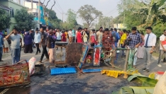 দিনাজপুরে মিনিবাস-অটোরিকশা সংঘর্ষে নিহত ৪