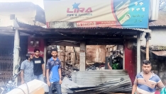 মাগুরায় বাজারে ভয়াবহ অগ্নিকাণ্ড, ৩০ লক্ষাধিক টাকার ক্ষতি