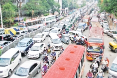 রাজধানীতে হঠাৎ স্বস্তির বৃষ্টি  