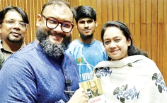 ব্যতিক্রমী দুই প্রার্থীর নির্বাচনি প্রচারণা  