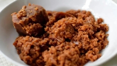 শীতে কেন উপকারী খেজুর গুড়