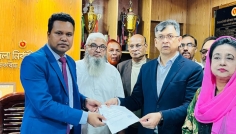 কক্সবাজারে প্রথম মনোনয়নপত্র জমা দিলেন সালাহউদ্দিন আহমদ