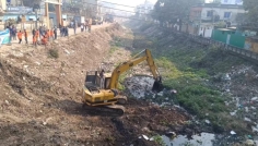 ব্রাহ্মণবাড়িয়ায় টাউন খাল দূষণমুক্ত করতে পরিচ্ছন্নতা অভিযান