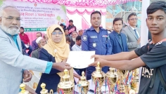 সিরাজগঞ্জে শিক্ষার্থীদের ক্রীড়া প্রতিযোগিতার পুরস্কার বিতরণ