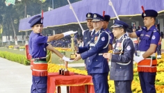 রাজশাহীতে পুলিশ একাডেমির প্রশিক্ষণ সমাপনী কুচকাওয়াজ অনুষ্ঠিত