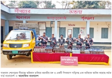 বিজিবির অভিযানে ভারতীয় মদ ও পিকআপসহ আটক এক
