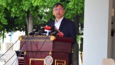 বর্তমান পোশাকে পুলিশ বাহিনী সন্তুষ্ট নয়: স্বরাষ্ট্রমন্ত্রী