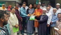 সিরাজগঞ্জে কৃষকদের মাঝে বীজ ও সার বিতরণ