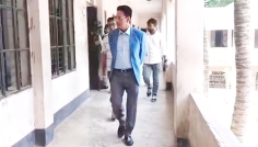 মানিকগঞ্জে আকস্মিক কেন্দ্র পরিদর্শনে শিক্ষামন্ত্রী