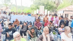 মাগুরায় হুইল চেয়ার-শিক্ষাবৃত্তির চেক ও বাইসাইকেল বিতরণ