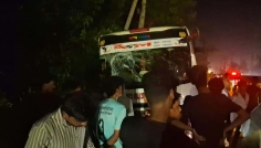 চট্টগ্রামে বাস-লেগুনার মুখোমুখি সংঘর্ষ, নিহত অন্তত ৩