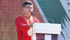 অস্ট্রেলিয়া অ্যাওয়ার্ডস আমন্ত্রণে ১৪ দিনের সফরে বেরোবি উপাচার্য