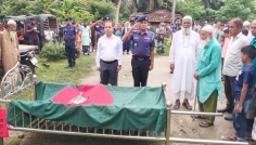 দেবহাটায় বীর মুক্তিযোদ্ধা নুরুন্নবীর রাষ্ট্রীয় মর্যাদায় দাফন