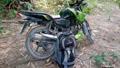 দর্শনায় গাড়িতে তল্লাশি, ৩৫ পিস স্ক্যাফ সিরাপ উদ্ধার