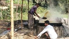 সিরাজগঞ্জে আখের বাম্পার ফলন, শীতের শুরুতেই গুড় তৈরি