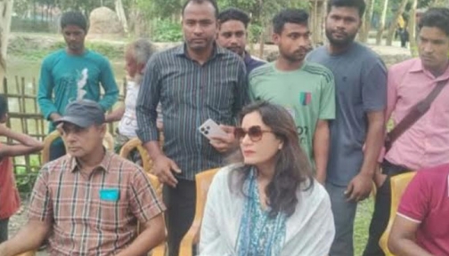 ঐতিহ্যের তাঁতশিল্প ফেরাতে উদ্যোগের কথা জানালেন ড. শামারুহ মির্জা